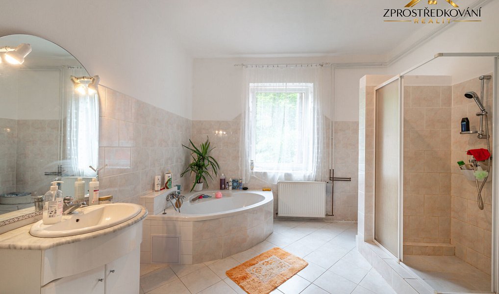 Prodej domu 380 m² s pozemkem 615 m², Kraslice – náhled fotky 22