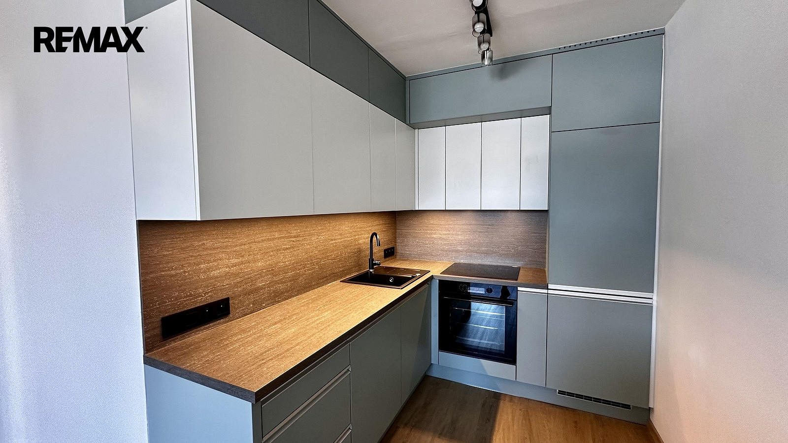 Pronájem bytu 2+kk 43 m², Praha