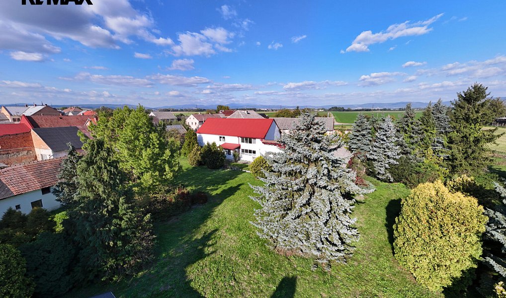 Prodej domu 186 m² s pozemkem 7 638 m², Uničov – náhled fotky 4