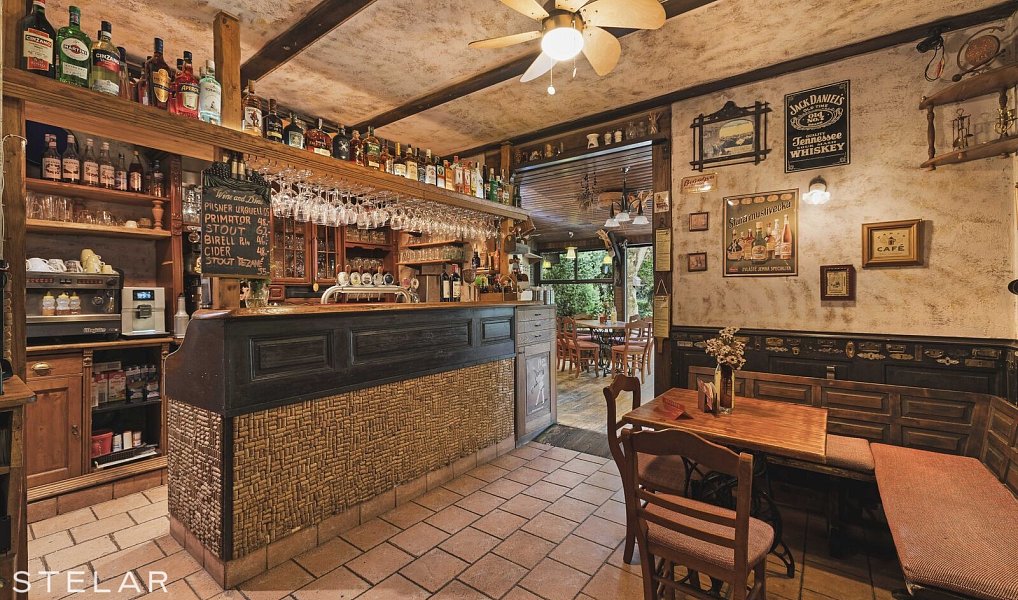 Prodej restaurace 864 m², Jaroměř – fotka 1 z 39