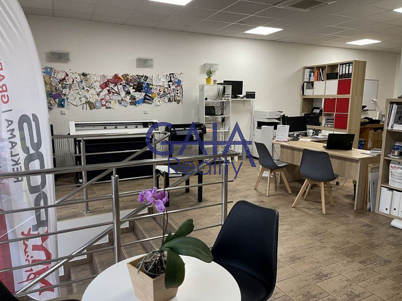 Pronájem obchodních prostor 364 m² – fotografie 5