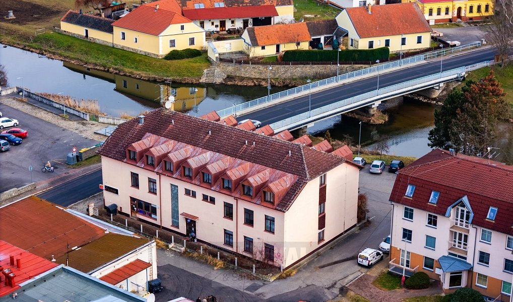 Prodej ubytovacího objektu 1 104 m², Protivín – náhled fotky 5