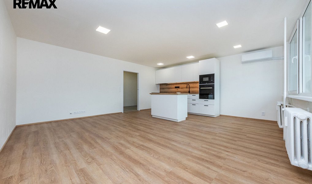 Prodej bytu 3+kk 70 m², Praha – náhled fotky 3