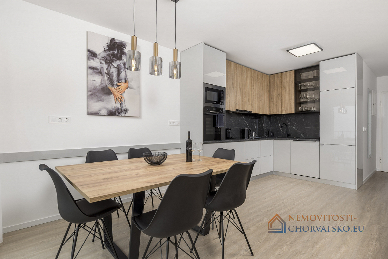 Pronájem bytu 3+kk 100 m² - Więcej