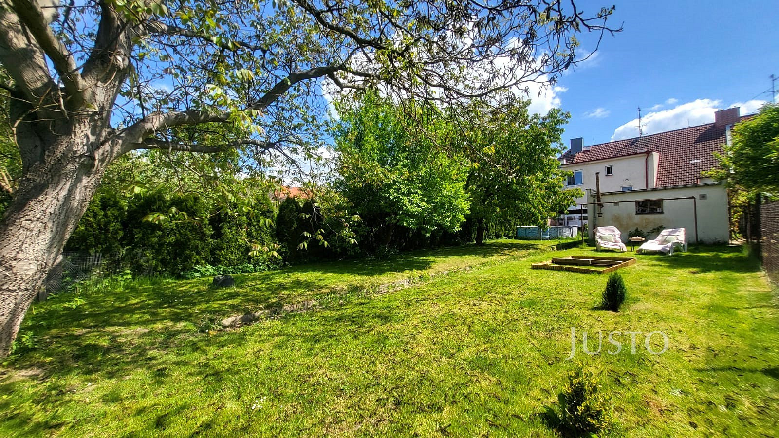Prodej domu 231 m² s pozemkem 335 m² – fotografie 2