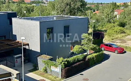 Prodej domu 120 m² s pozemkem 208 m², Pod Karlovarskou silnicí, Praha 6 - Ruzyně