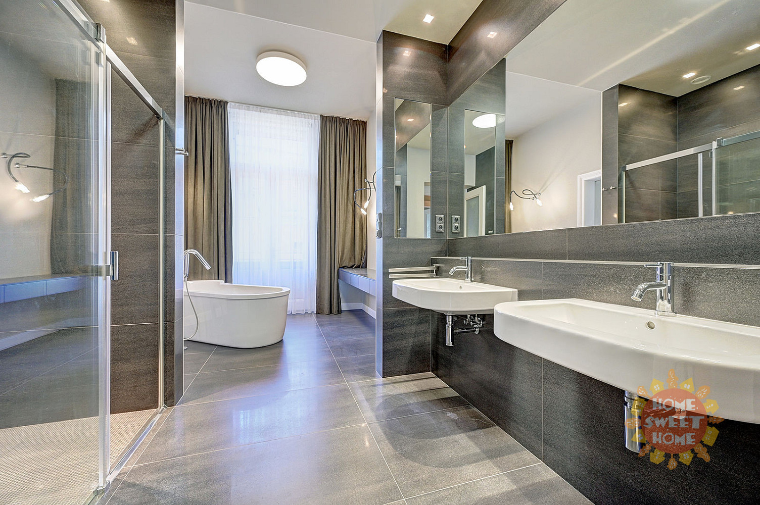 Pronájem bytu 6+kk 295 m² – fotografie 2