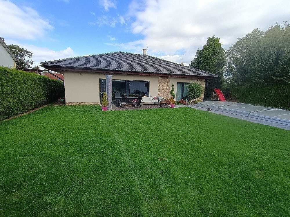Prodej domu 150 m² s pozemkem 750 m² – fotografie 2