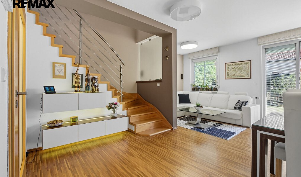 Prodej domu 126 m² s pozemkem 334 m², Praha – náhled fotky 2