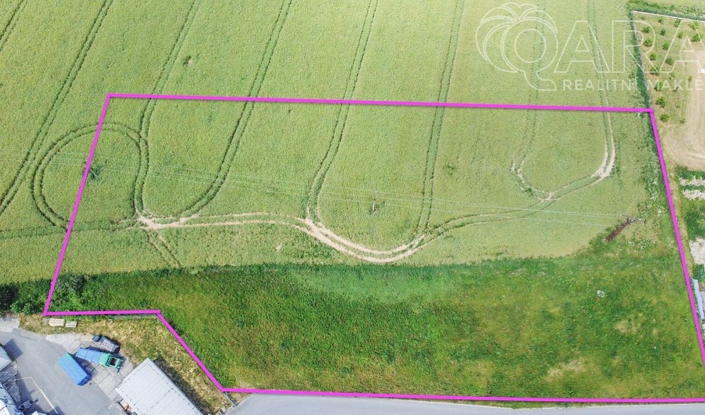 Prodej komerčního pozemku 10 347 m², Dolní Kralovice – náhled fotky 2