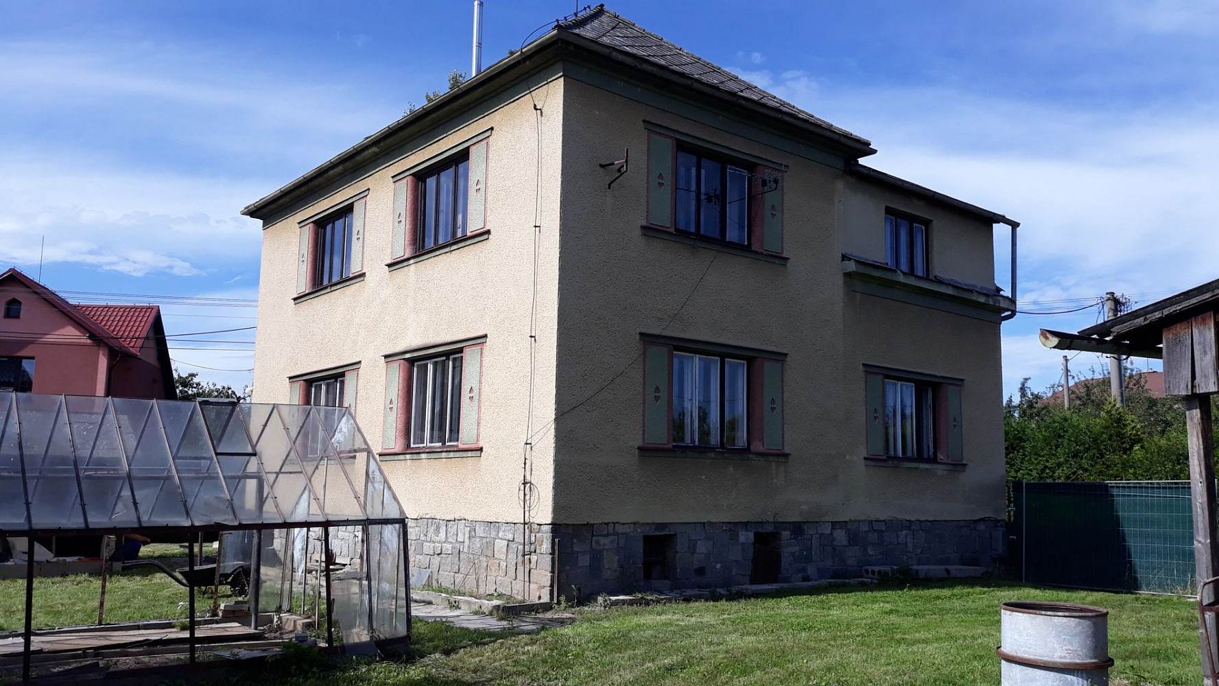 Prodej domu 259 m² s pozemkem 856 m² – fotografie 2