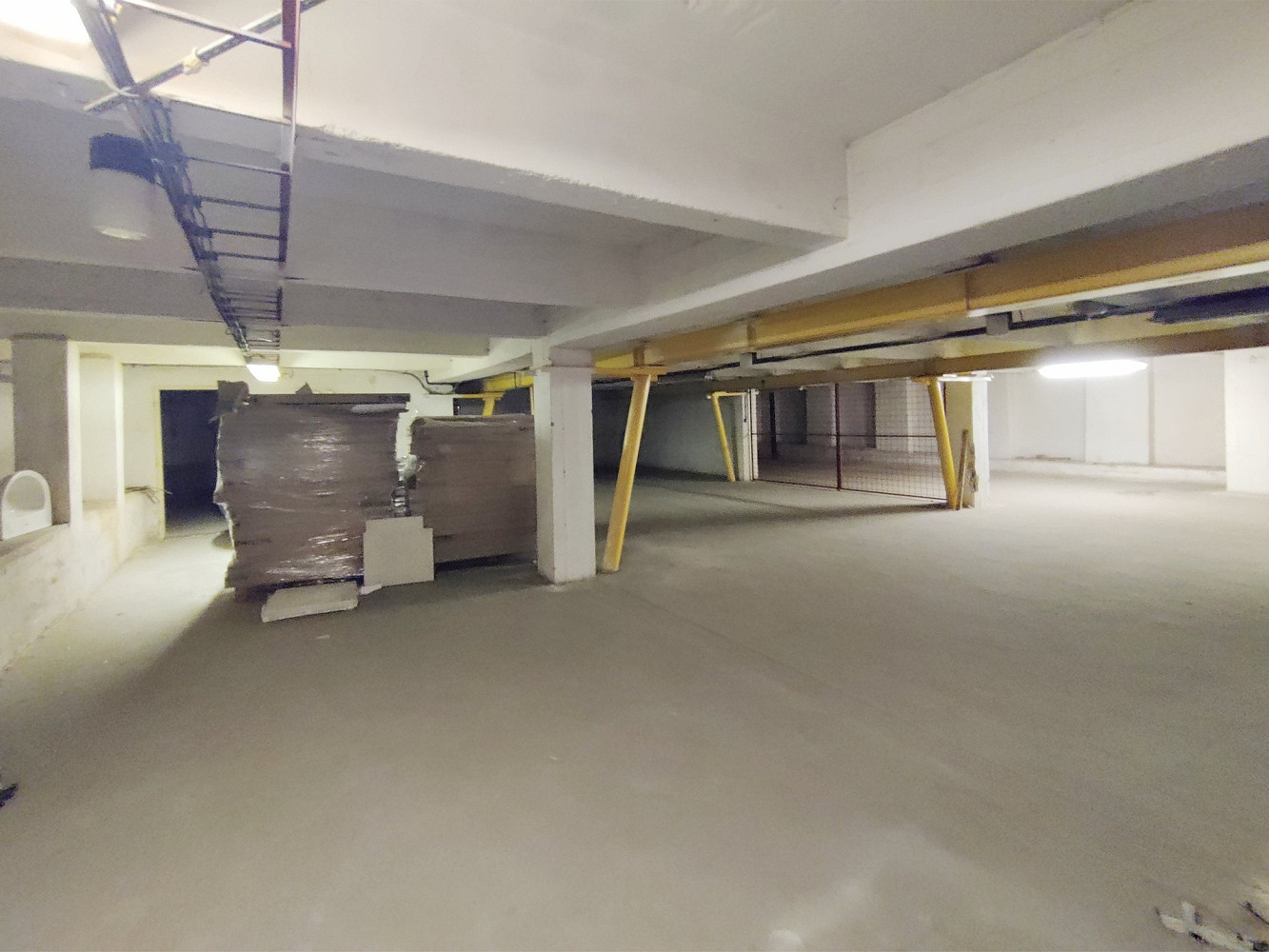 Pronájem skladovacích prostor 279 m² – fotografie 2