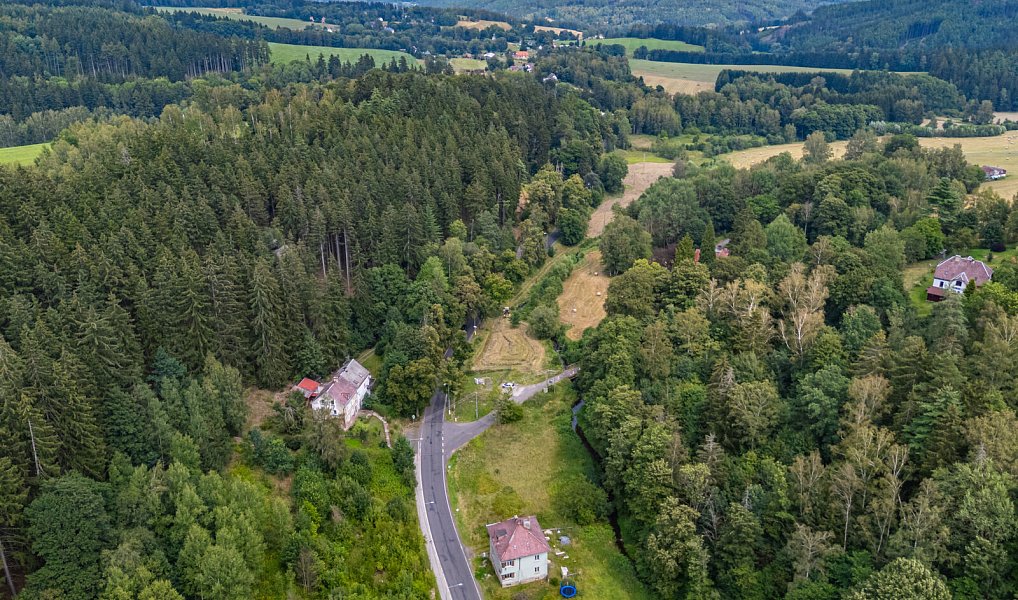 Prodej stavebního pozemku 1 450 m², Podhradí – náhled fotky 9