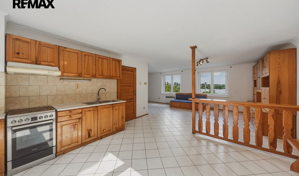 Prodej domu 122 m² s pozemkem 1 354 m², Žatec – náhled fotky 8