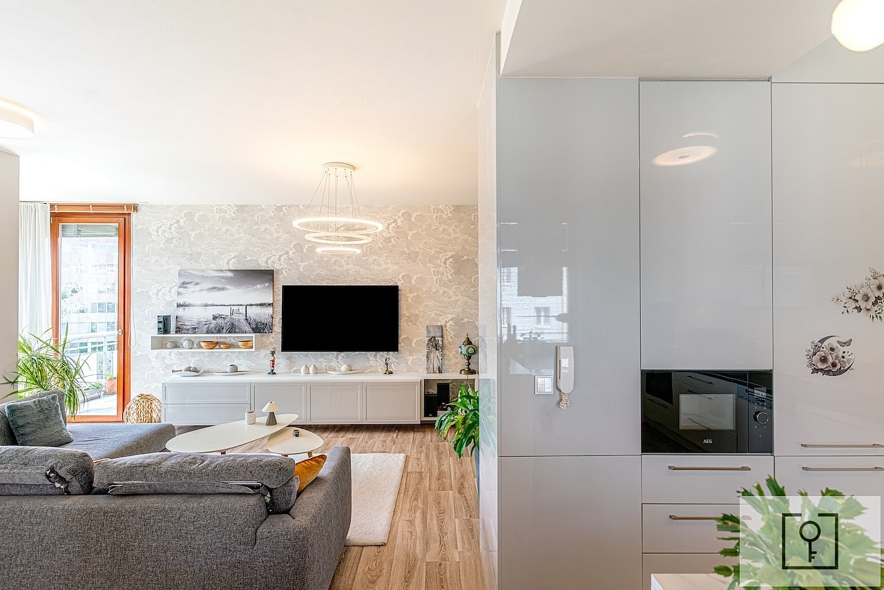 Prodej bytu 6+kk 178 m² — photo 2