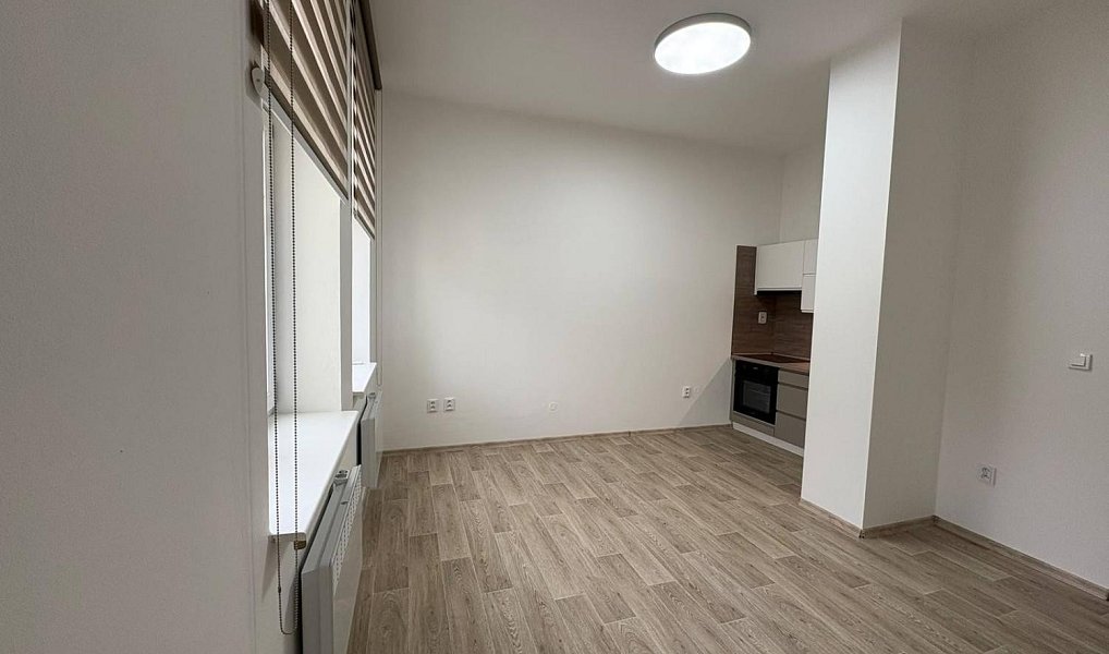 Pronájem bytu 1+kk 28 m², Náchod – náhled fotky 4