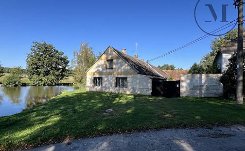 Prodej chaty/chalupy 460 m² s pozemkem 2 427 m², Lišov - Levín, okres České Budějovice