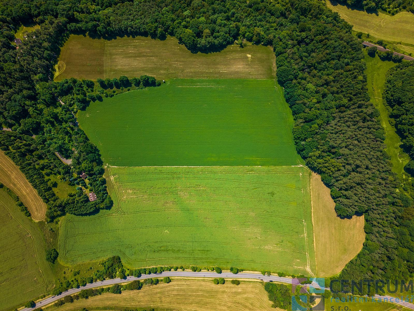 Prodej komerčního pozemku 97 400 m² – fotografie 4