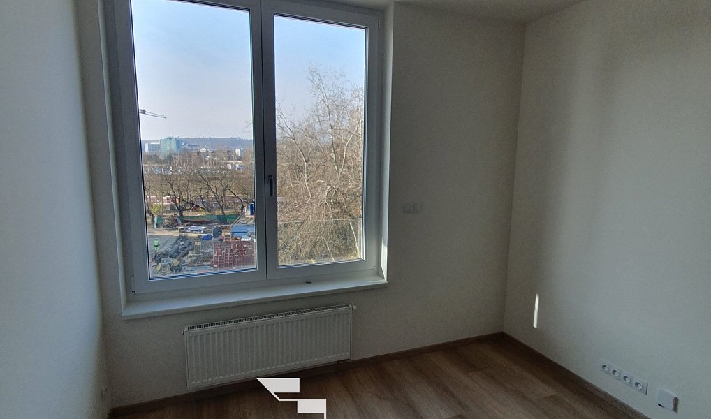 Pronájem bytu 1+kk 24 m², Brno – náhled fotky 2