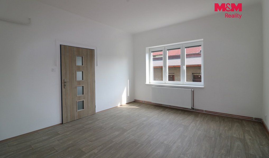 Pronájem bytu 1+1 47 m², Velké Březno – náhled fotky 3