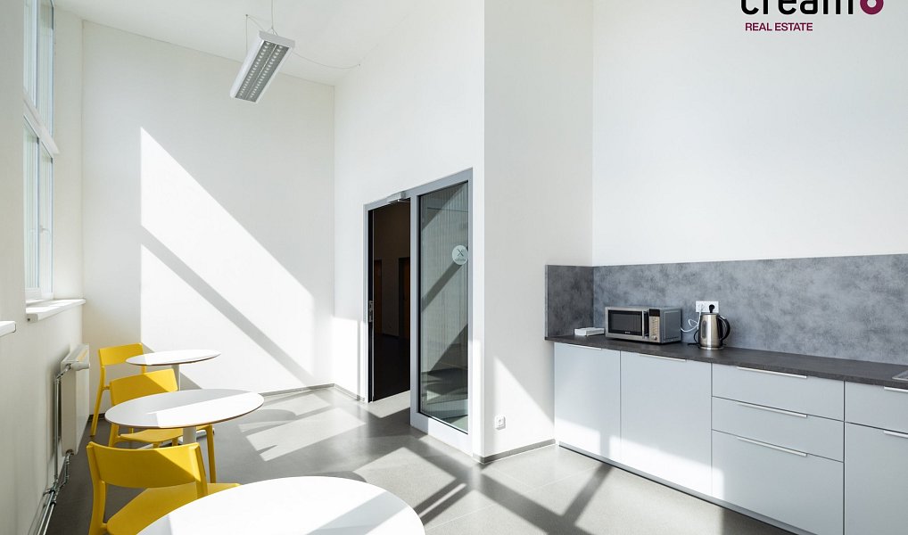 Pronájem kanceláře 46 m², Zlín – náhled fotky 10
