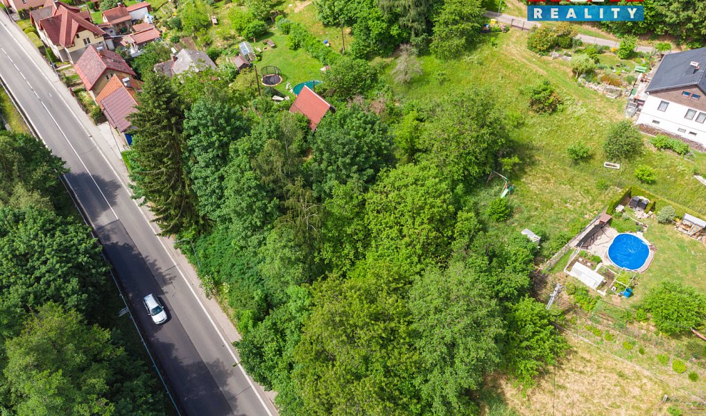 Prodej stavebního pozemku 1 977 m², Líšný – náhled fotky 8