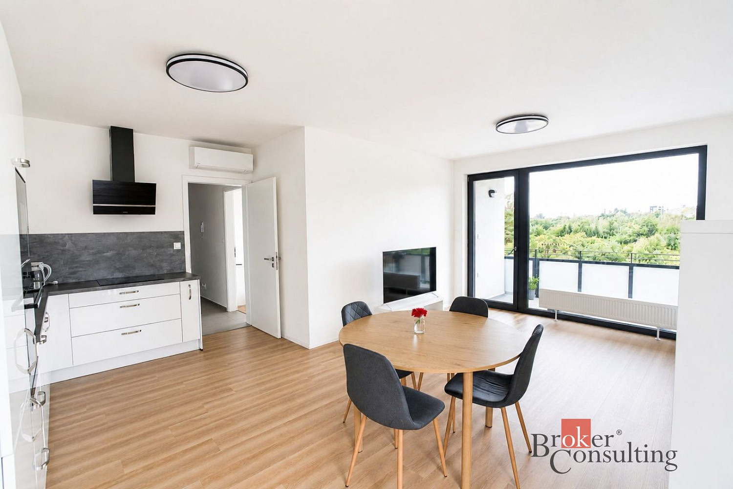 Pronájem bytu 3+kk 105 m² — photo 3