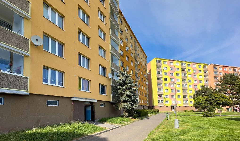 Pronájem bytu 3+1 76 m², Chomutov – náhled fotky 3