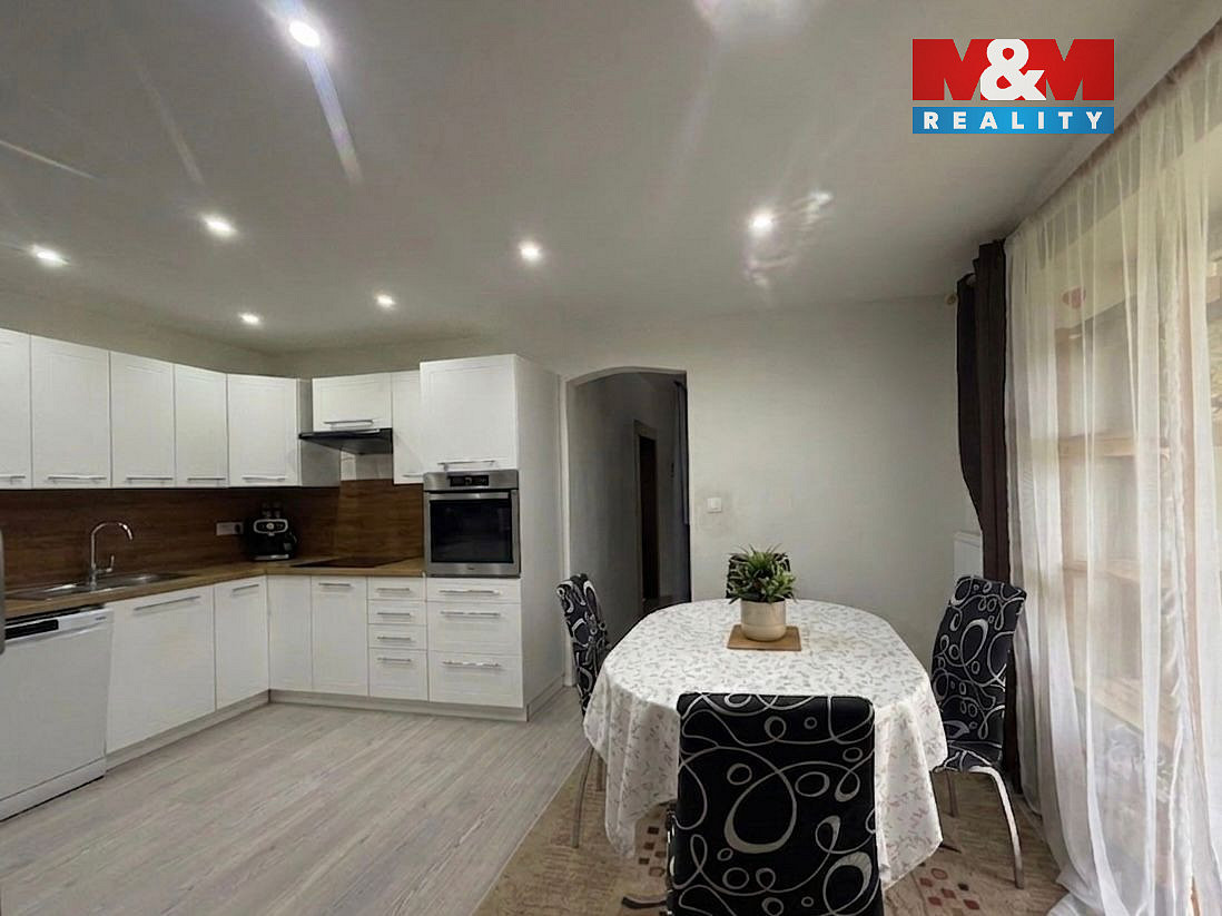 Prodej domu 130 m² s pozemkem 1 500 m² — photo 2
