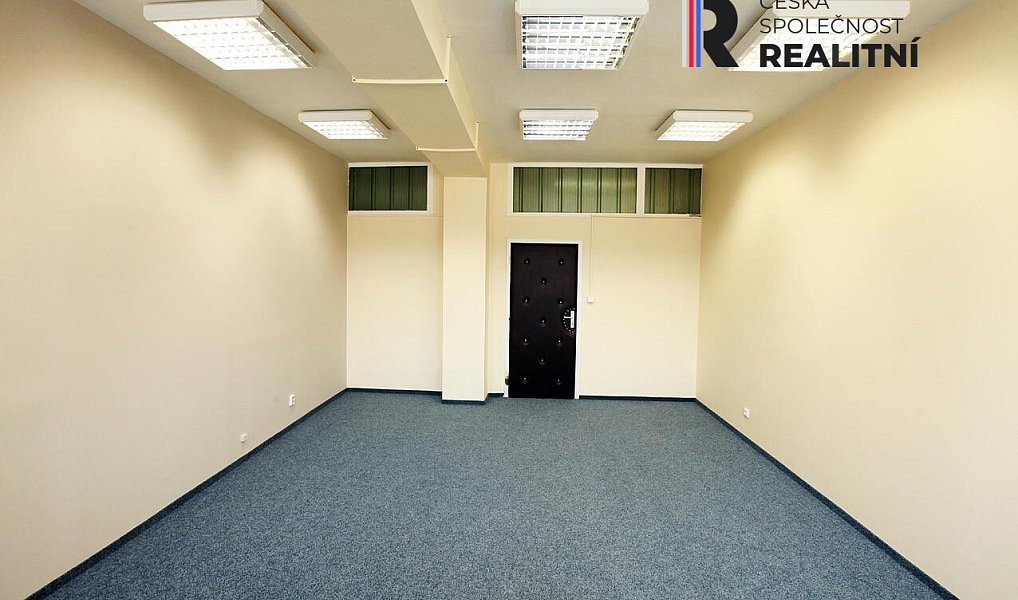 Pronájem kanceláře 29 m², Zlín – náhled fotky 10
