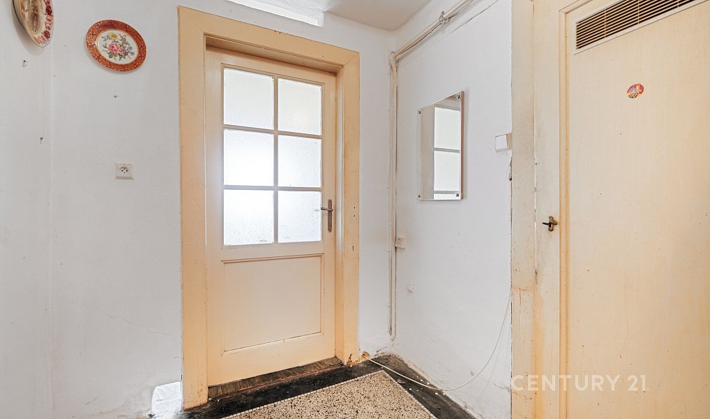 Prodej bytu 1+kk 30 m², Praha – náhled fotky 4