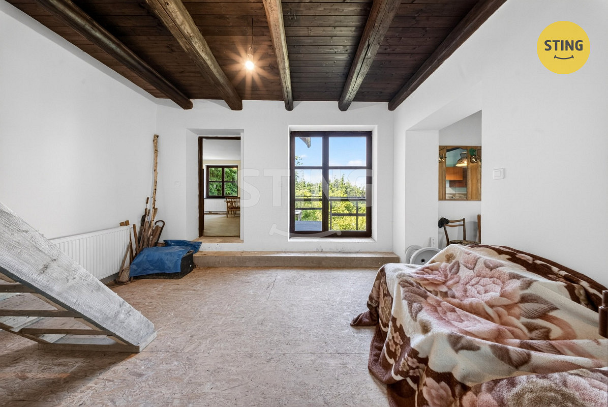 Prodej domu 255 m² s pozemkem 1 177 m² – fotografie 2