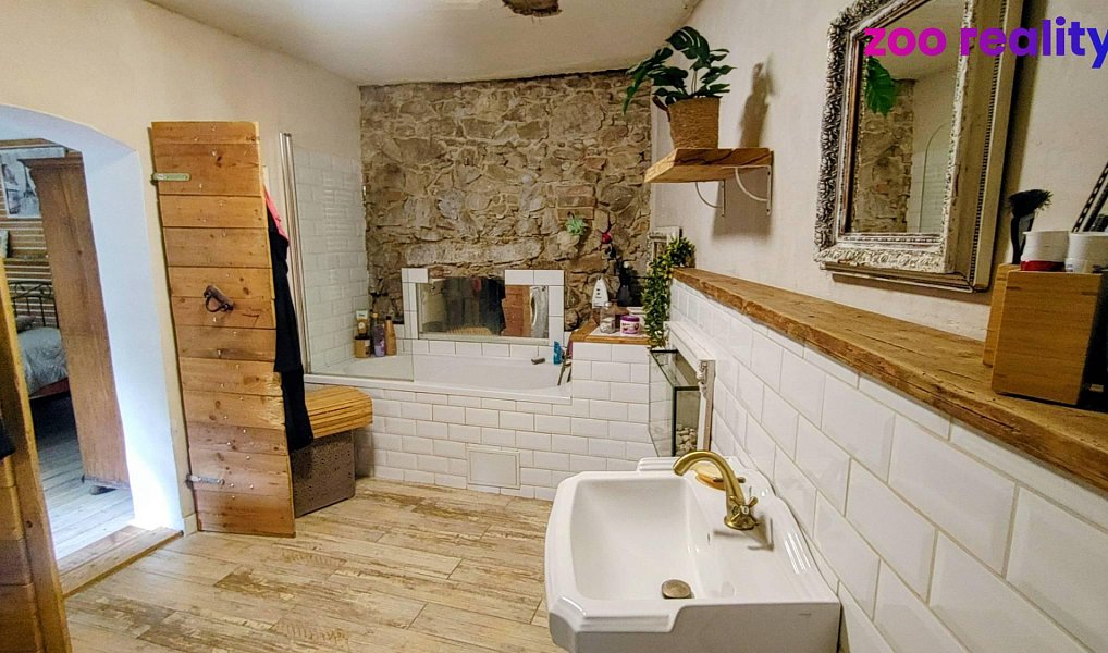 Prodej domu 130 m² s pozemkem 1 170 m², Třešovice – náhled fotky 13