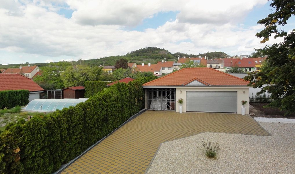 Prodej domu 251 m² s pozemkem 946 m², Mikulov – náhled fotky 30