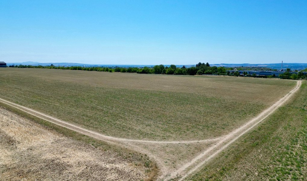 Prodej pole 3 220 m², Brno – náhled fotky 3