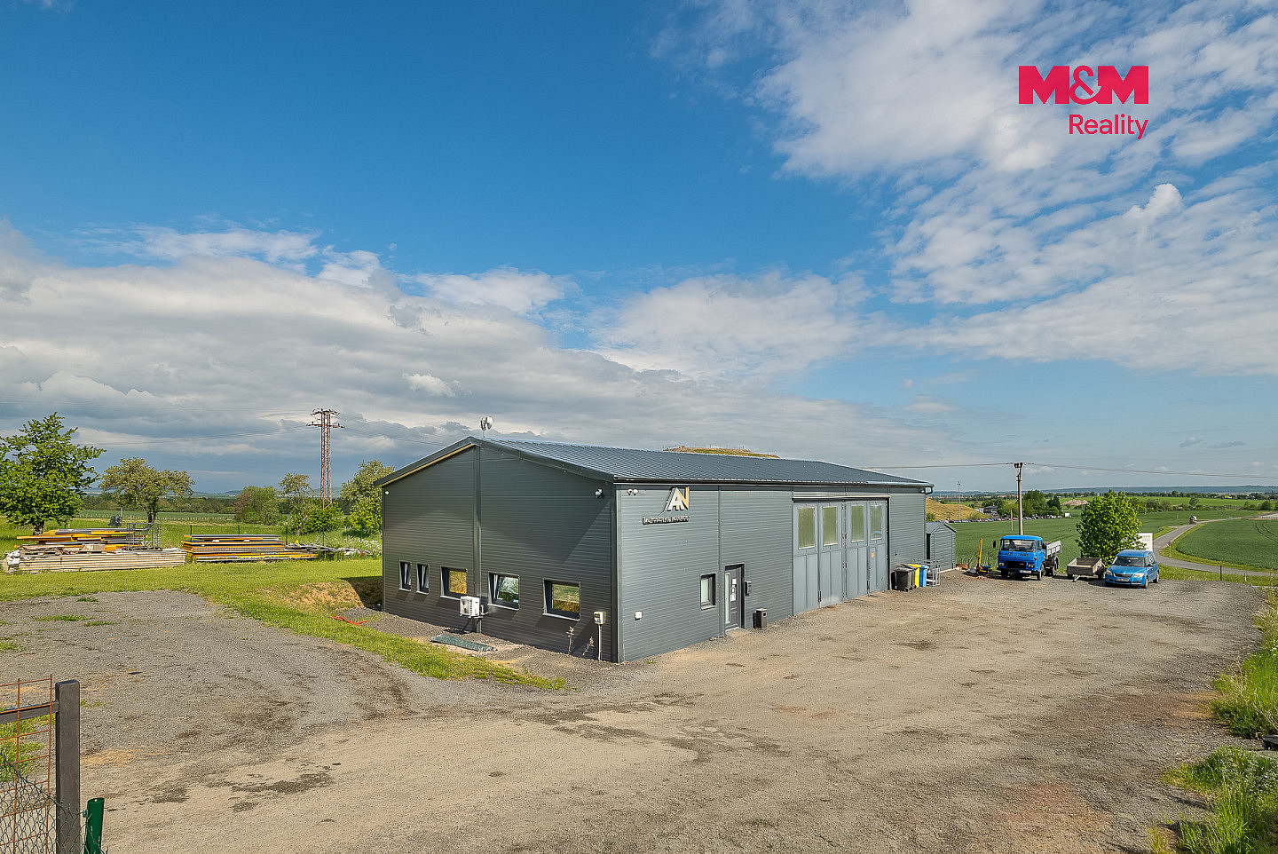 Prodej obchodních prostor 270 m² – fotografie 5