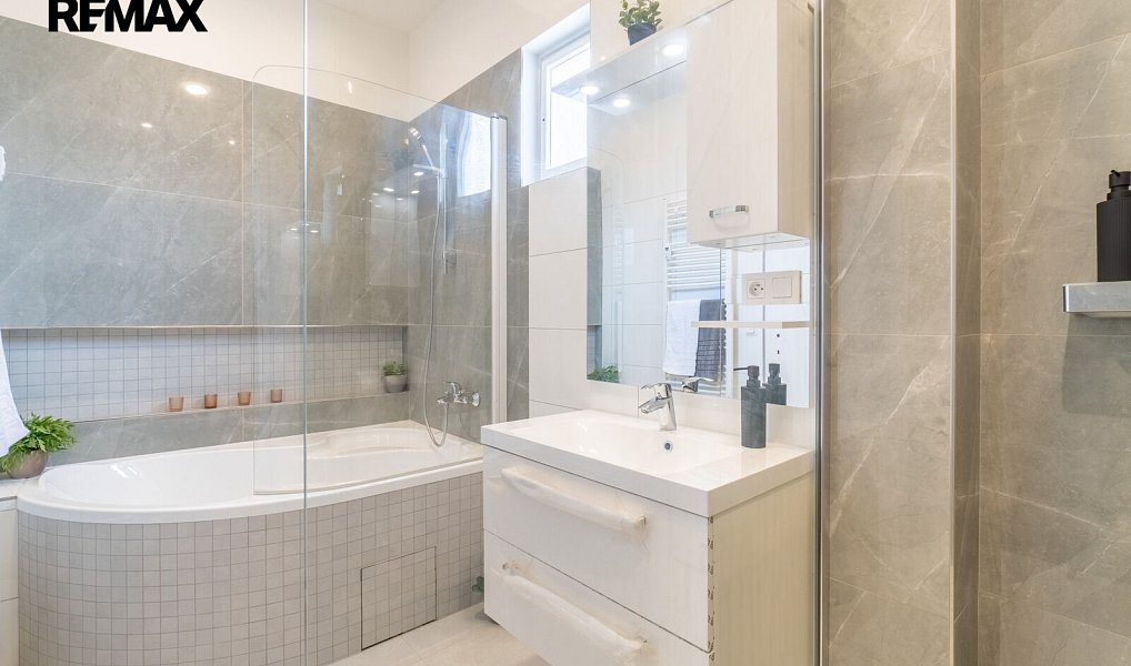 Pronájem bytu 4+1 120 m², Praha – náhled fotky 4