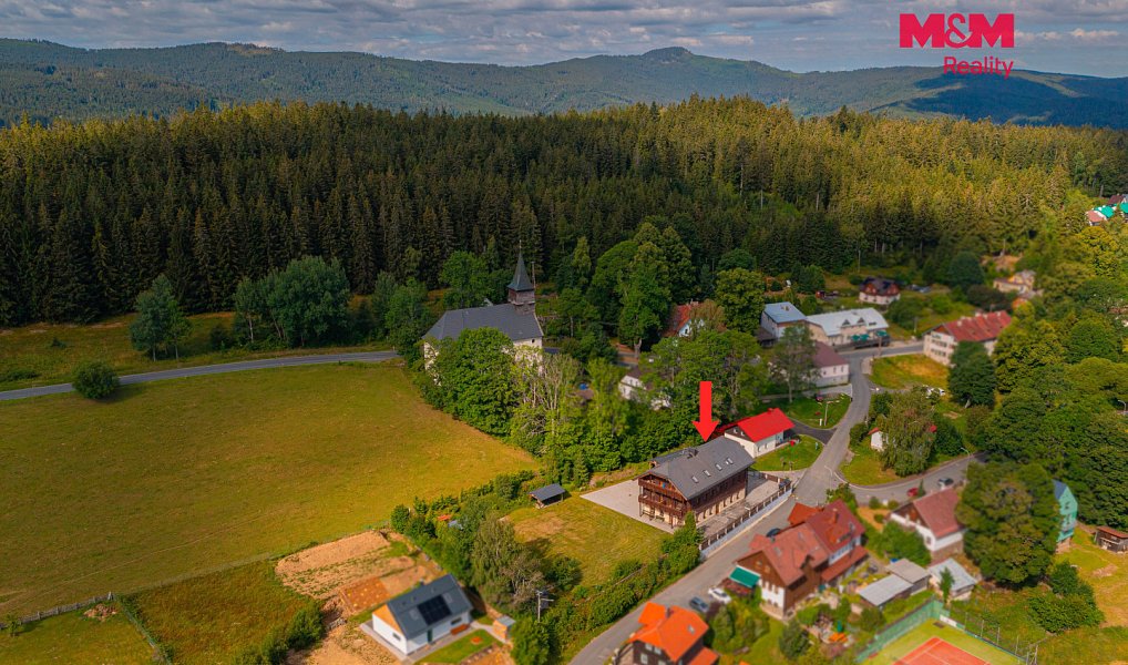 Prodej domu 910 m² s pozemkem 2 881 m², Železná Ruda – náhled fotky 2