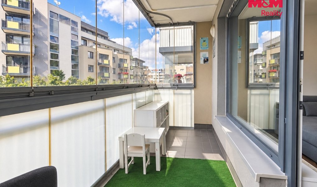 Pronájem bytu 2+kk 57 m², Praha – náhled fotky 9