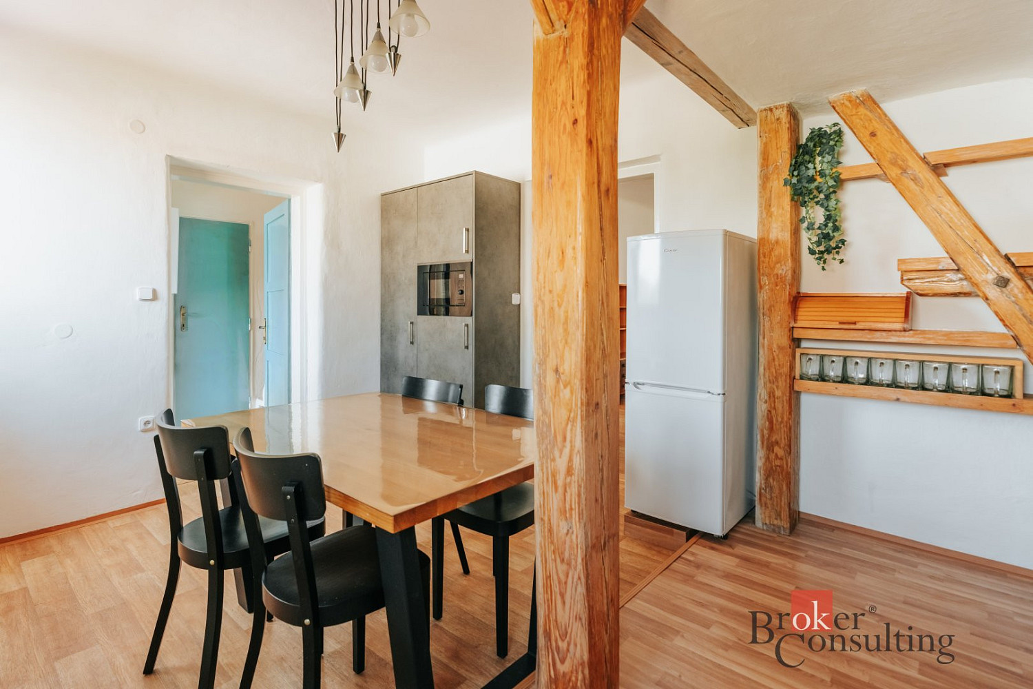 Pronájem bytu 2+1 60 m² – fotografie 3