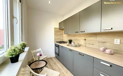 Pronájem bytu 2+1 56 m², Sovova, Karviná - Ráj