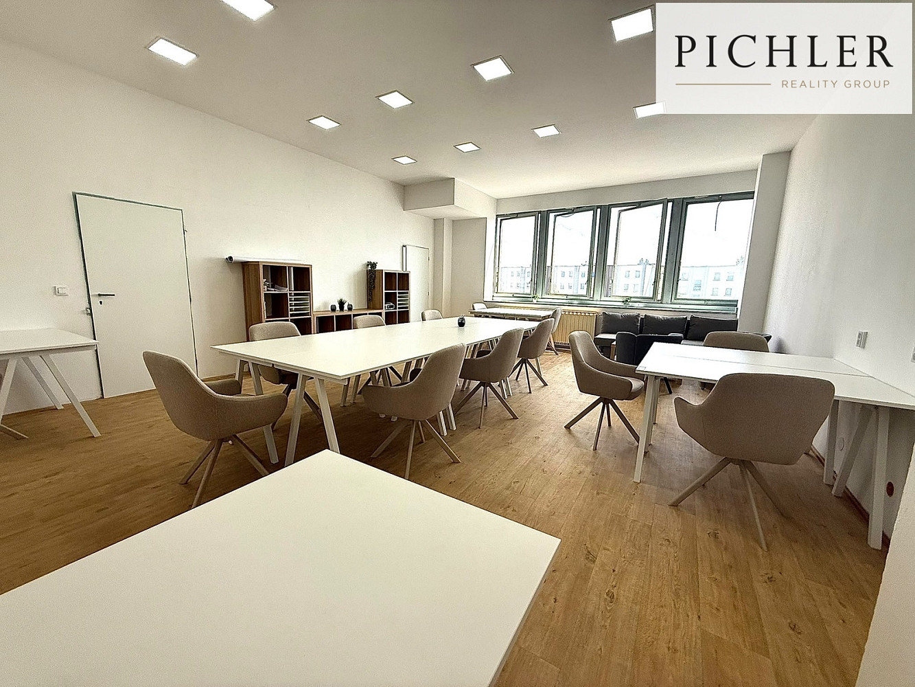 Pronájem kanceláře 650 m² – fotografie 4