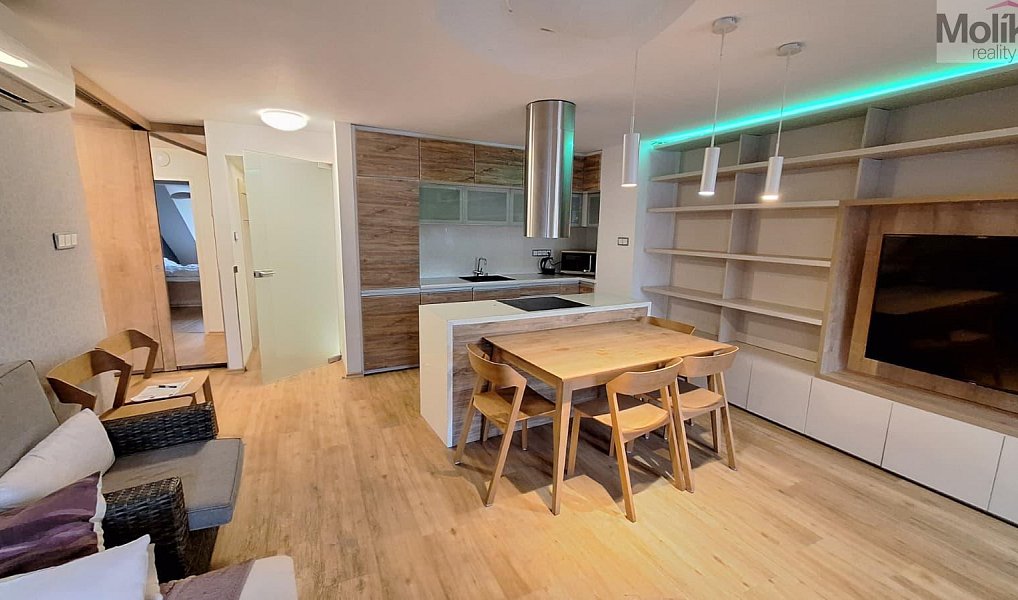Prodej domu 425 m² s pozemkem 425 m², Teplice – náhled fotky 26