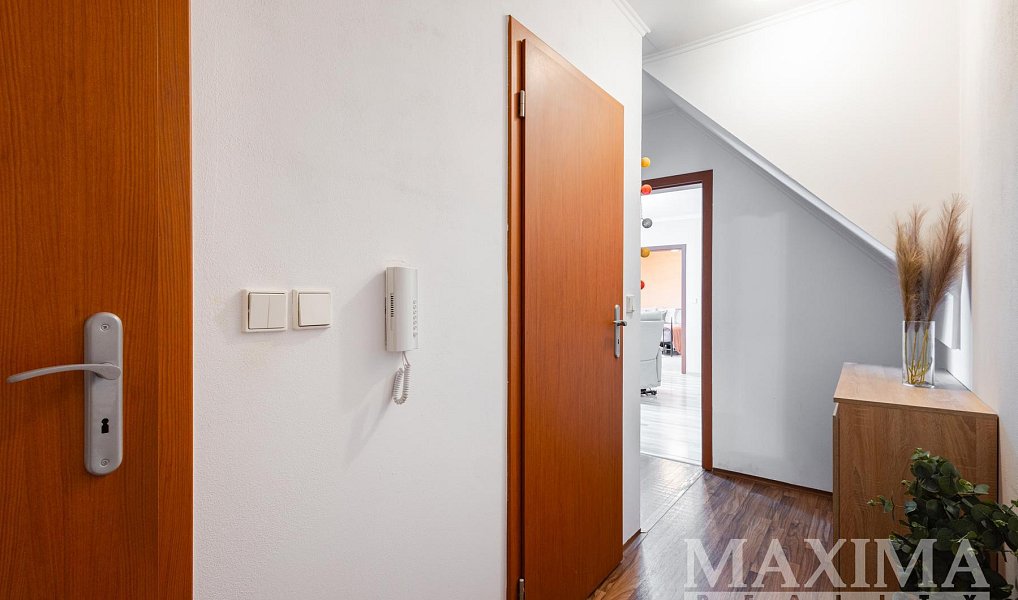 Prodej bytu 3+kk 69 m², Nupaky – náhled fotky 14