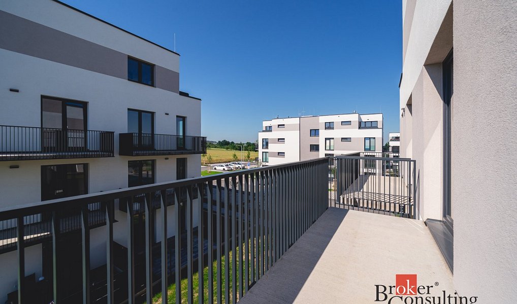 Pronájem bytu 2+kk 56 m², Dobřany – náhled fotky 2