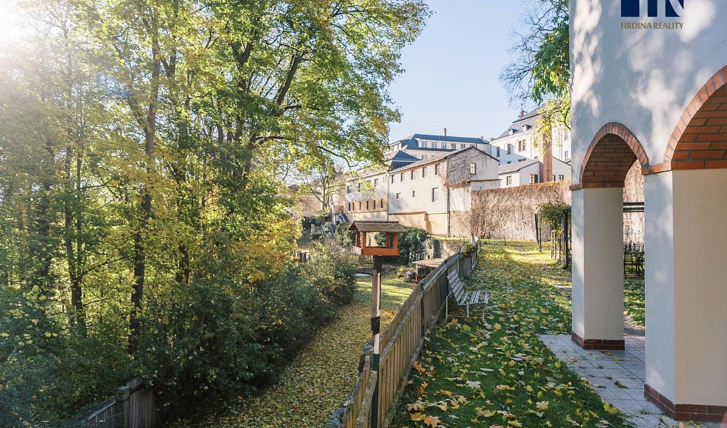 Prodej vily 200 m² s pozemkem 1 475 m², Jihlava – náhled fotky 3