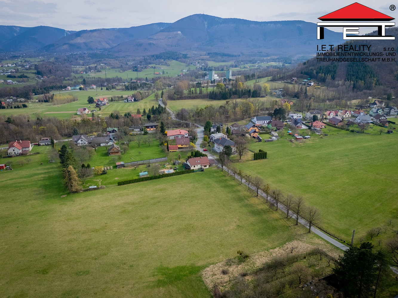 Prodej stavebního pozemku 6 678 m²