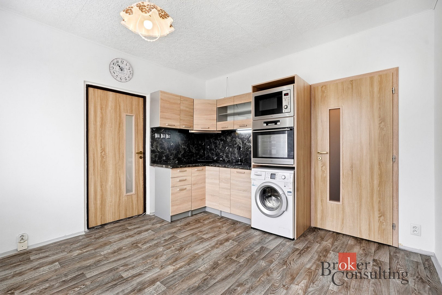 Pronájem bytu 1+1 35 m² — photo 2