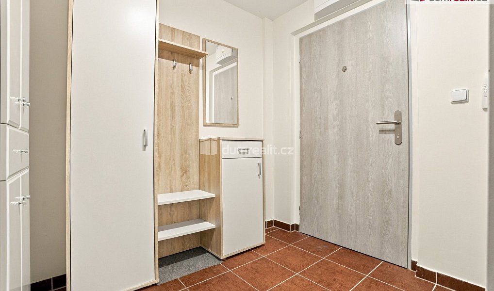 Prodej bytu 2+kk 47 m², Ostrov – náhled fotky 10