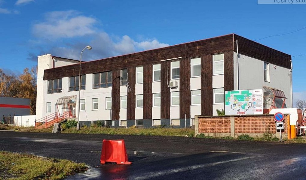 Pronájem skladovacích prostor 1 150 m², Žatec – náhled fotky 17